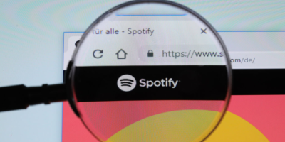 Spotify Criticizes Apple's Approach to EU's Digital Markets Act as Inadequate and Misleading